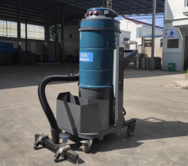 工業(yè)廣場大功率吸塵器