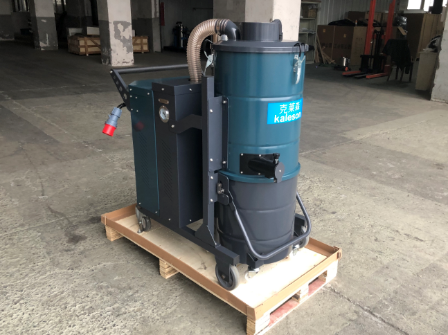 HC-100L三相大型工業(yè)吸塵器 HC-100L三相大型工業(yè)吸塵器